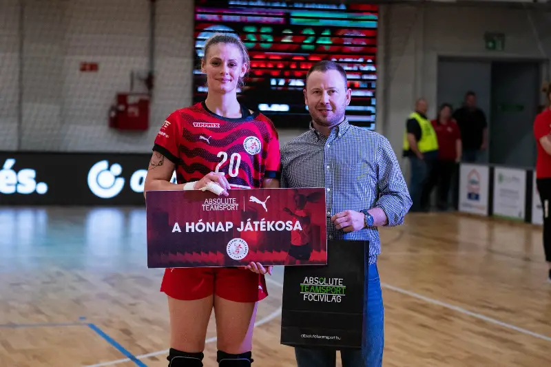  A HÓNAP JÁTÉKOSA  SZMOLEK APOLLÓNIA 